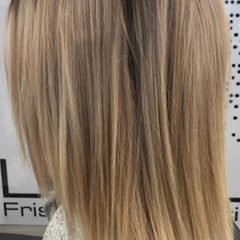 Haarverdichtung blonder Haare vorher, Model 3